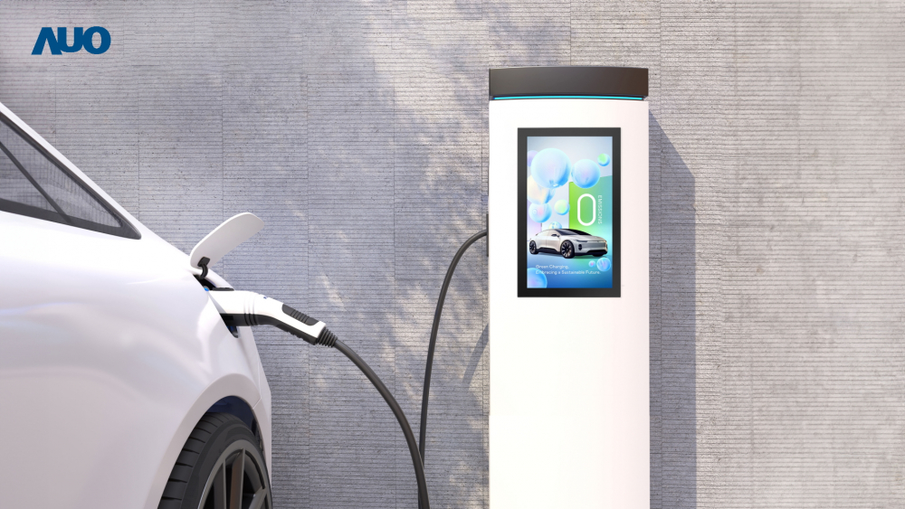 友達〝EVSE車用充電樁解決方案〞專為電動汽車充電樁設計，具有高亮度、克服戶外艱難環境的耐溫、耐紫外線等特性，並搭載散熱性及擴充性強的高效能工業電腦，可實現人機互動訴求，如資訊顯示、支付等應用